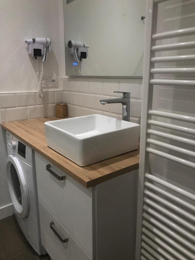 Hypercentre Charmant 2 Chambres Au Calme Avec Joli Patio Privatif Nantes Ngoại thất bức ảnh